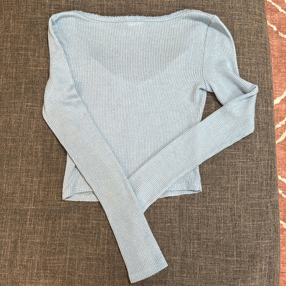 Urban Outfitters Lias Notch Neck Long Sleeve - Picture 8 of 9